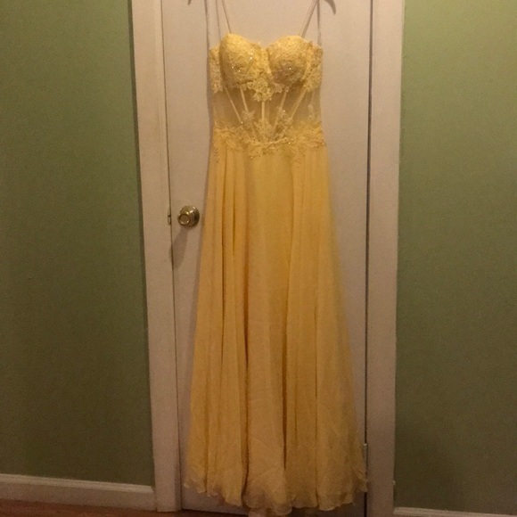 camille la vie yellow dress